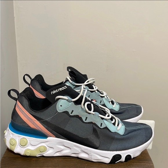 Nike Other - Air Nike Reacts
